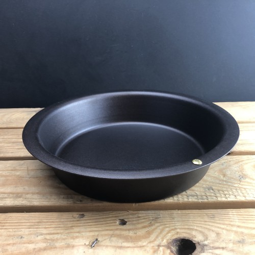Netherton Foundry Spun Iron Baking Cloche with Griddle and Baking