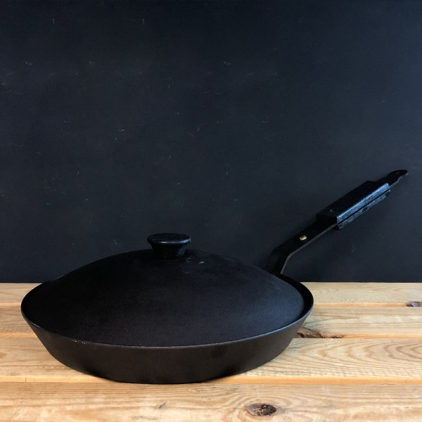 Cast Iron Shallow Concave Wok, Black - by Utopia Kitchen – Kitchen Hobby