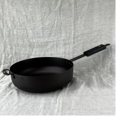 Ebonised black 11" (28cm) Spun Iron Sauteuse with front handle