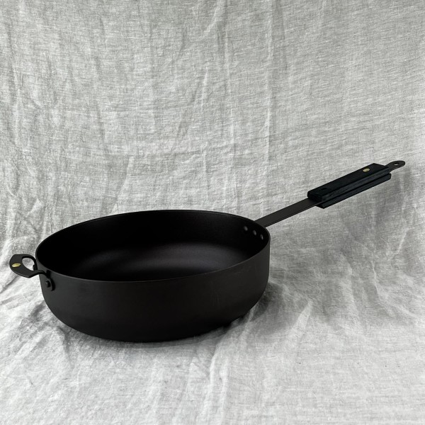 Ebonised black 11" (28cm) Spun Iron Sauteuse with front handle