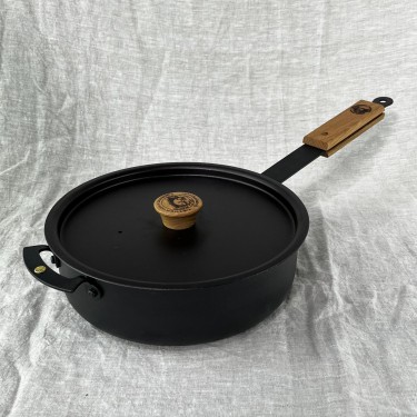 9" (23cm) Spun Iron Sauteuse with front handle and lid