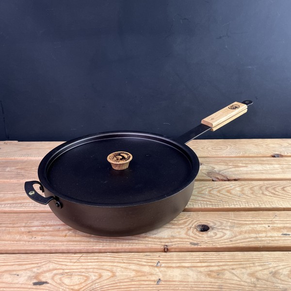 11" (28cm) Spun Iron Sauteuse with front handle and lid