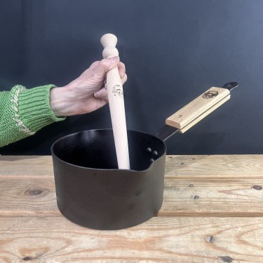 Beech wood porridge spurtle.  This discounted item may only be purchased when buying a saucepan or stockpot.